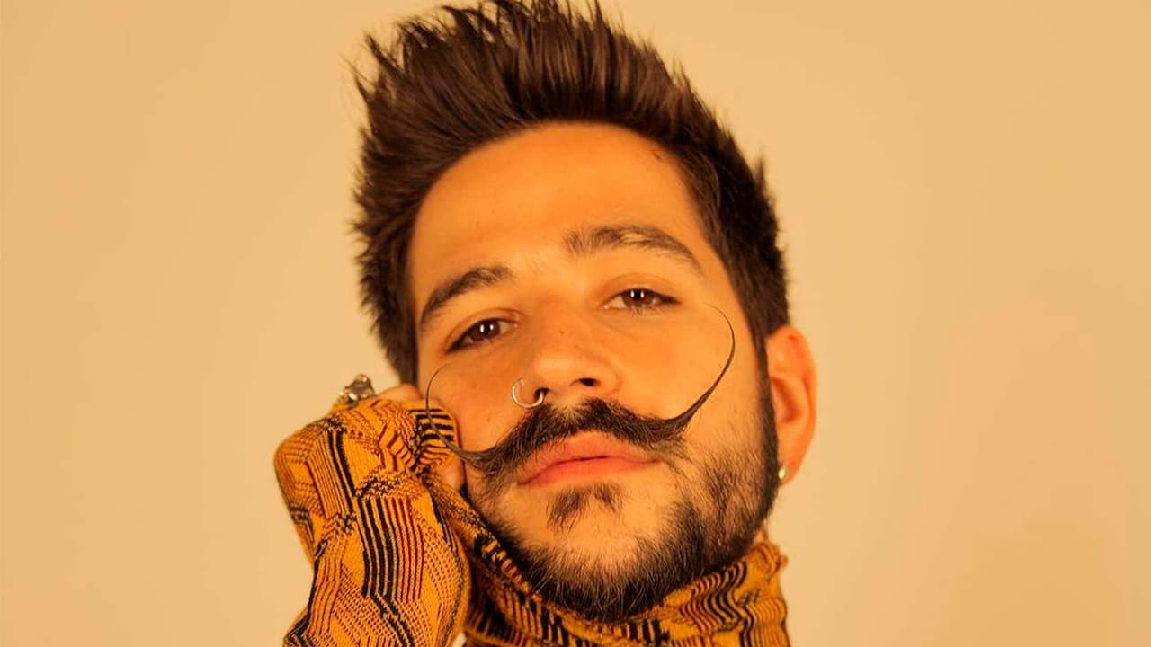 Así luce Camilo con su bigote despeinado y sin gel