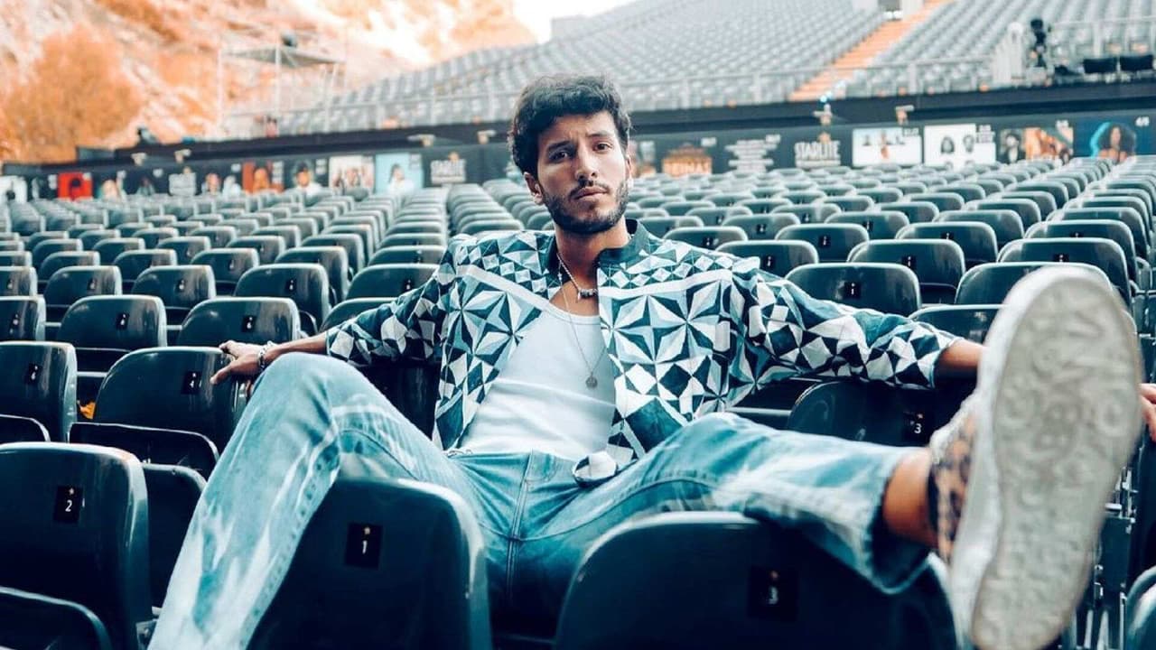 Sebastián Yatra le responde a fan y canta a dueto con ella: ‘Tacones Rojos’